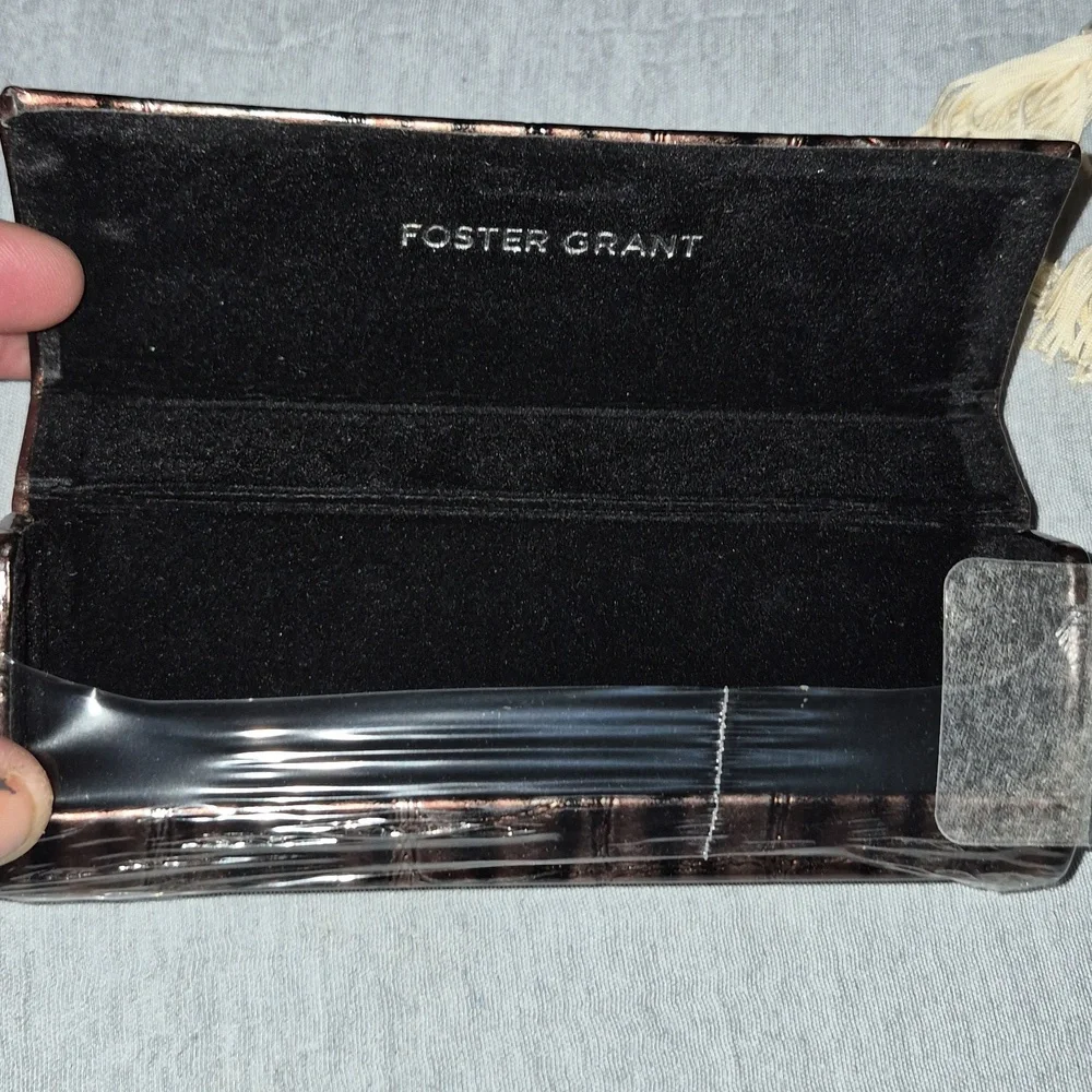 Foster Grant Colorcad Brown Croco Embossed Protective Hard Cover Case NEW